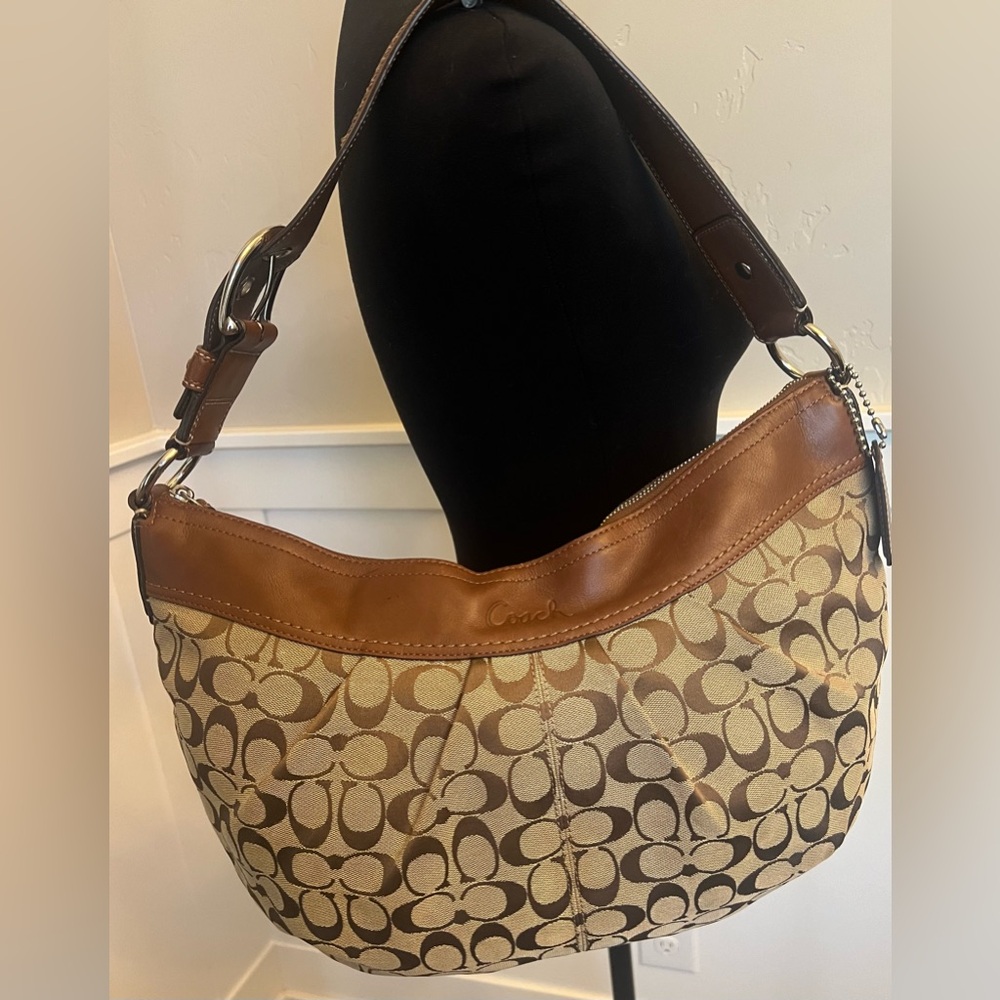Coach shoulder bag